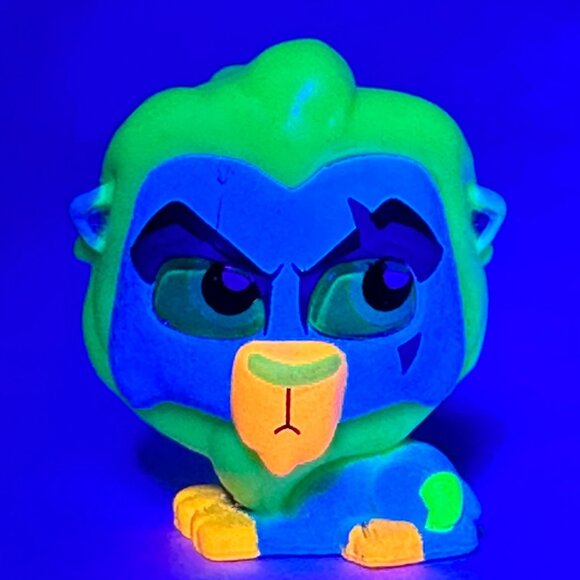 Disney Doorables Blacklight Villains SCAR - Lion King GLOWS Retired NEW SEALED - Picture 10 of 10